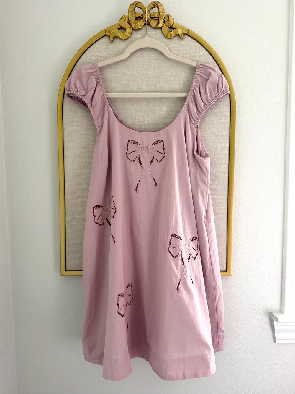Mable light Mauve Embroidered Bow Dress